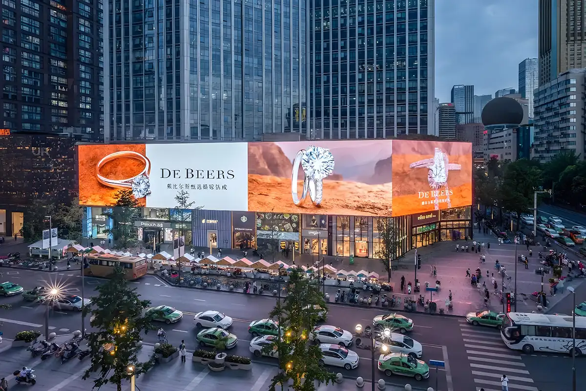 Shopping Mall LED Video Wall Solutions from ReissDisplay4